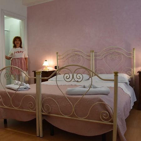 Il Ciclamino Bed And Breakfast Ascoli Piceno Bagian luar foto