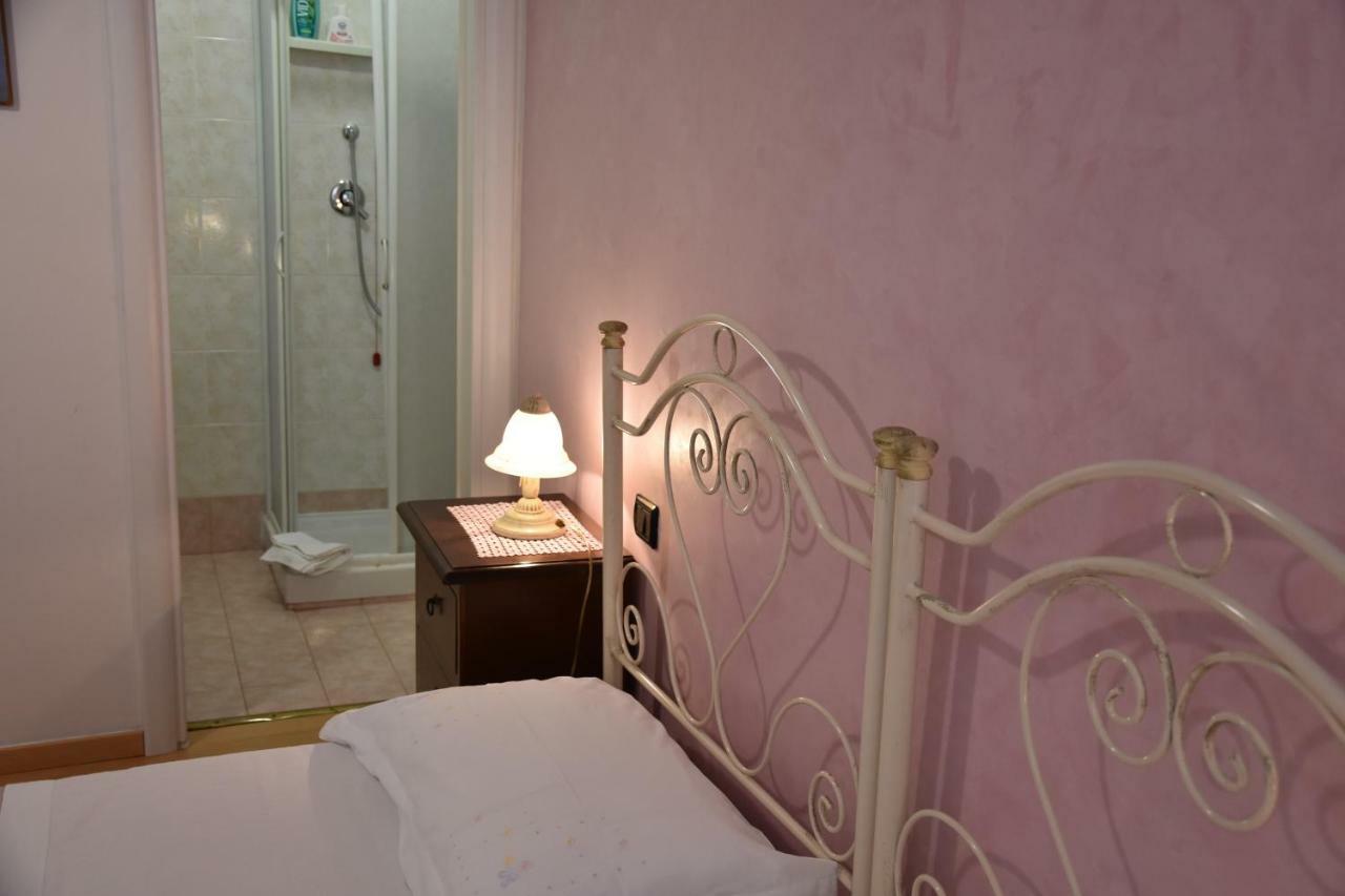 Il Ciclamino Bed And Breakfast Ascoli Piceno Bagian luar foto