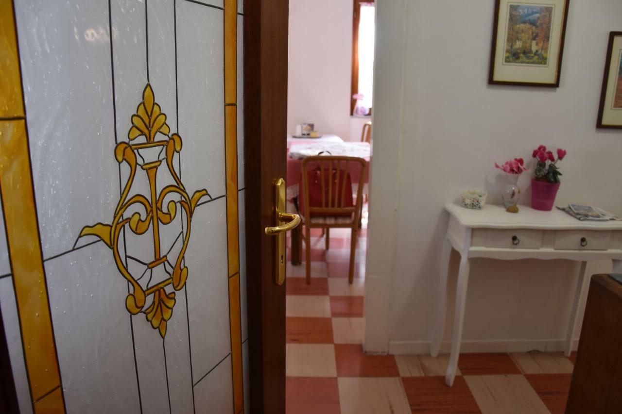 Il Ciclamino Bed And Breakfast Ascoli Piceno Bagian luar foto